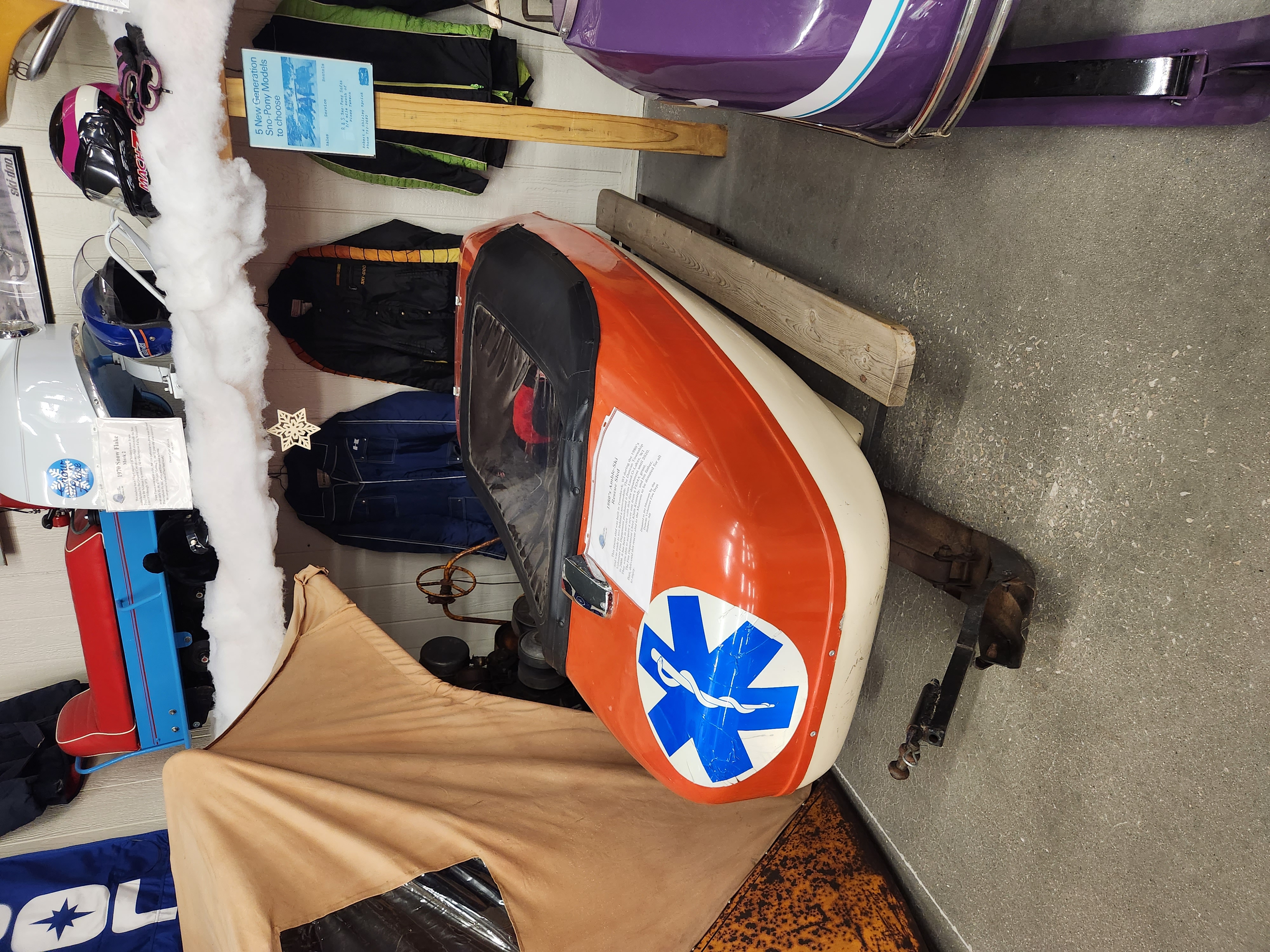 1980'a Amble-Ski Rescue Sled