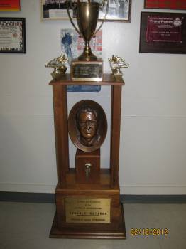 Shrine To A Legend - The Hetteen Cup written by Steve Pierce