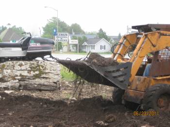 Rock sifter at work